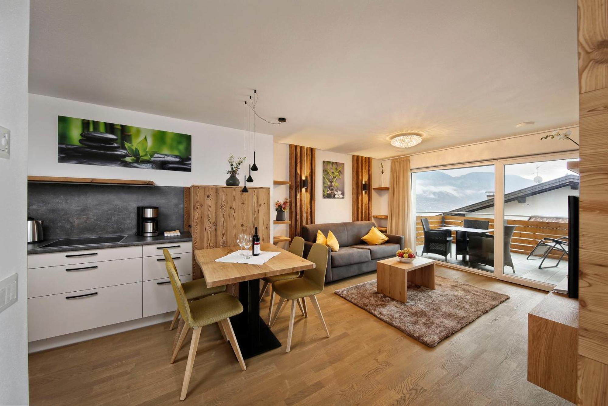 Appartement-Hotel Beatenhof Тироло Экстерьер фото