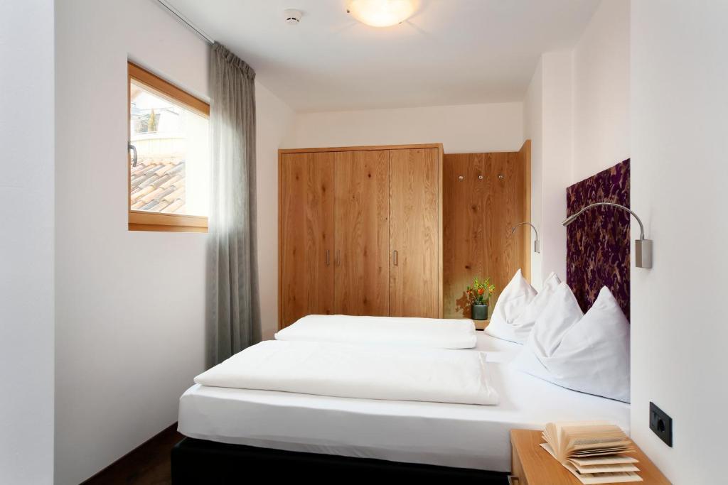 Appartement-Hotel Beatenhof Тироло Номер фото