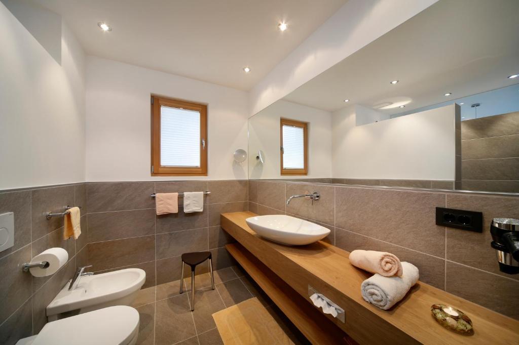 Appartement-Hotel Beatenhof Тироло Номер фото