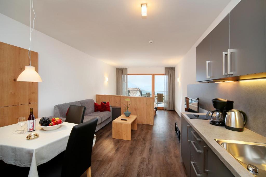 Appartement-Hotel Beatenhof Тироло Номер фото